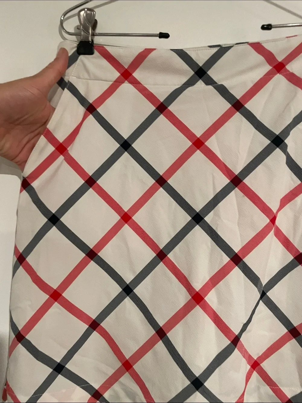 Lady Hagen White Mini Skort with Red & Black Plaid Sz 6 B135